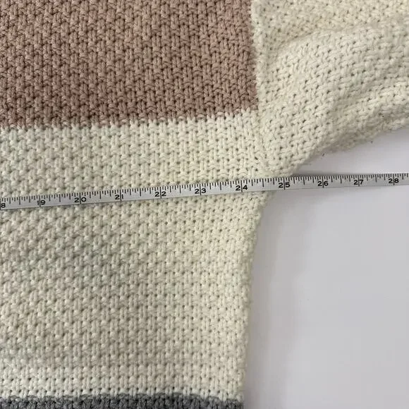 “FASHION” XL Pink, White, and Gray Knit Turtleneck Sweater - Picture 8 of 9